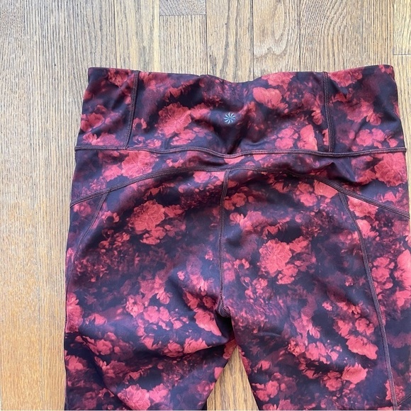 Athleta Rainier Printed Tight Red Black 631810 Size Large - Picture 9 of 9